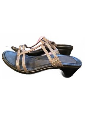 Naot Loop Metallic Pewter Leather Strappy Heeled Slide Sandals Euro 40 US 9